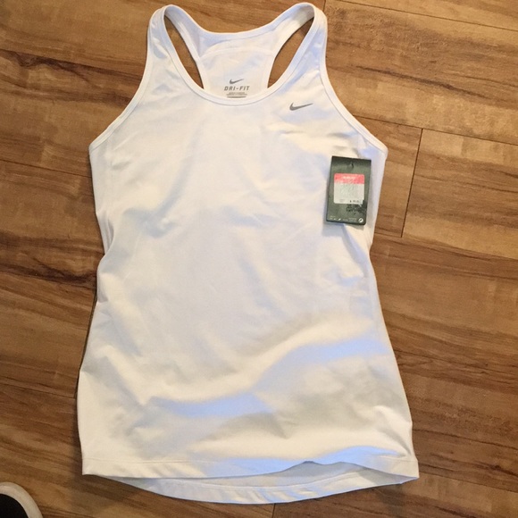 tight nike tank tops